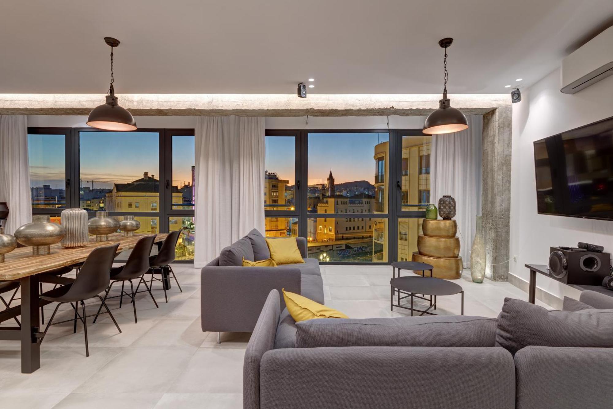 Apartment Tribuna Center By Seric Malaga Bagian luar foto